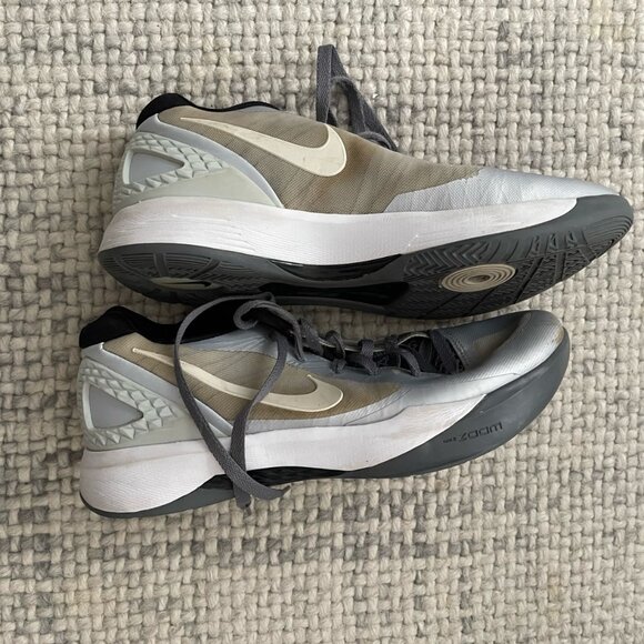 Nike Women's Volley Zoom Hyperspike - Picture 4 of 8